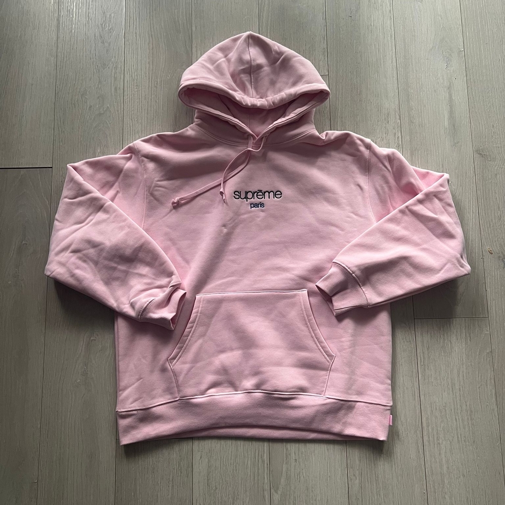 Supreme FW24 Paris Pink Hoodie - Unisex